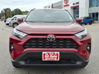 Toyota RAV4 2023 tracción en todas las ruedas XLE Premium SUV 4p