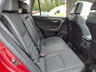 Toyota RAV4 2023 tracción en todas las ruedas XLE Premium SUV 4p