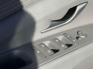 Hyundai ELANTRA 2026 SEL Sport Premium 4p Sedan