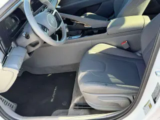 Hyundai ELANTRA 2026 SEL Sport Premium 4p Sedan