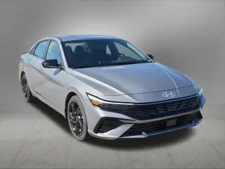 Hyundai ELANTRA 2026 SEL Sport Premium 4p Sedana