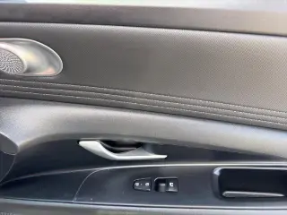Hyundai ELANTRA 2025 SEL Conveniencia 4p Sedán