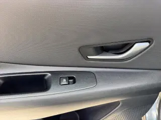 Hyundai ELANTRA 2025 SEL Conveniencia 4p Sedán