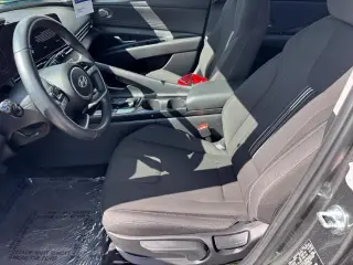 Hyundai ELANTRA 2025 SEL Conveniencia 4p Sedán