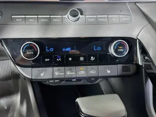 Hyundai ELANTRA 2024 SEL 4p Sedana