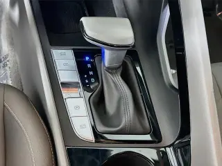 Hyundai ELANTRA 2024 SEL 4p Sedana