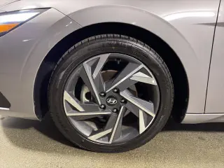 Hyundai ELANTRA 2025 SEL Conveniencia 4dr Sedan