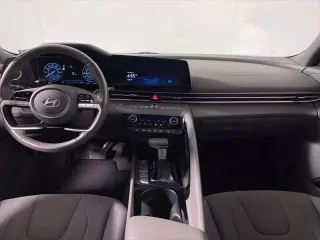 Hyundai ELANTRA 2025 SEL Conveniencia 4dr Sedan