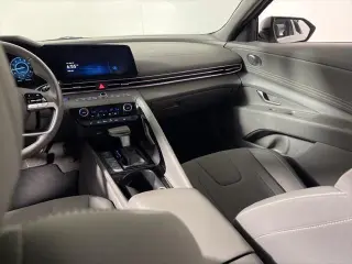 Hyundai ELANTRA 2025 SEL Conveniencia 4dr Sedan