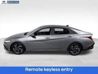 Hyundai ELANTRA 2025 SEL Conveniencia 4dr Sedan