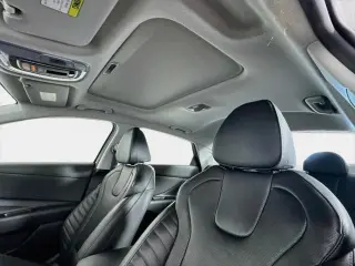 Hyundai ELANTRA 2024 Limited 4p Sedan