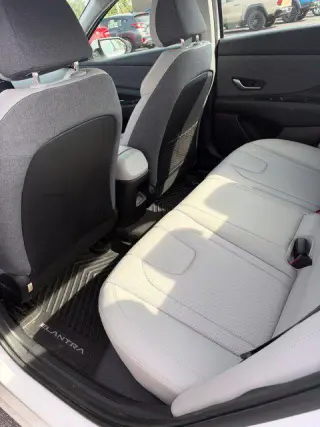 Hyundai ELANTRA 2024 Limited 4dr Sedán