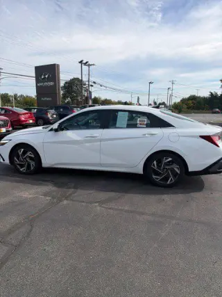 Hyundai ELANTRA 2024 Limited 4dr Sedán