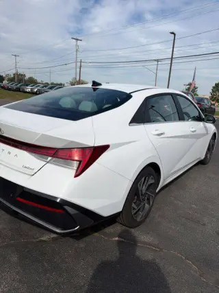 Hyundai ELANTRA 2024 Limited 4dr Sedán