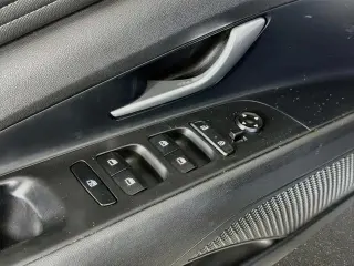 Hyundai ELANTRA Híbrido 2022 Limited Sedán 4 puertas