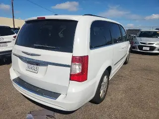 Chrysler Town and Country 2016 Touring 4dr Mini-Van
