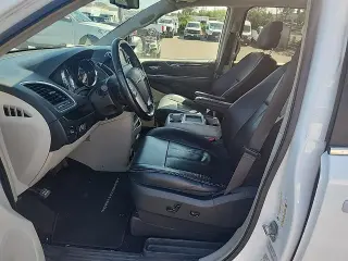 Chrysler Town and Country 2016 Touring 4dr Mini-Van