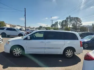 Chrysler Town and Country 2016 Touring 4dr Mini-Van