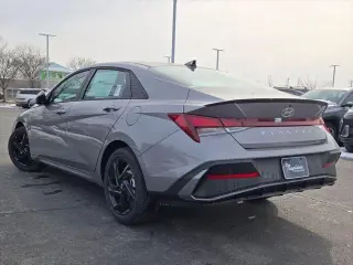 Hyundai ELANTRA 2026 SEL Sport 4dr Sedán