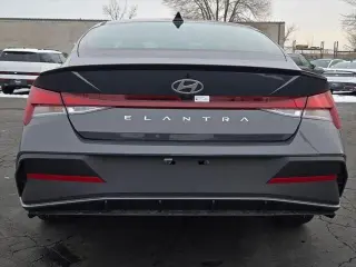 Hyundai ELANTRA 2026 SEL Sport 4p Sedan