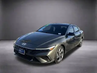 Hyundai ELANTRA 2025 SEL Sport 4dr Sedán