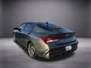Hyundai ELANTRA 2025 SEL Sport 4dr Sedán
