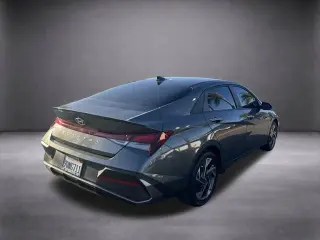 Hyundai ELANTRA 2025 SEL Sport 4dr Sedán