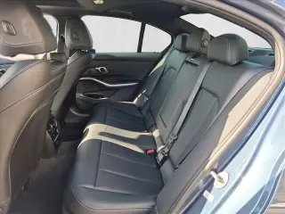 Serie 3 BMW 2026 330i 4dr Sedán