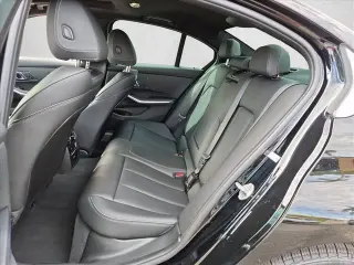 BMW Serie 3 2026 330i 4p Sedén