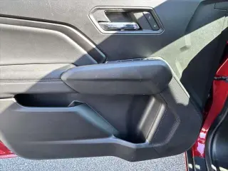 Chevrolet Colorado 2023 4x2 LT Camioneta de tripulación de 5 puertas 5 pies