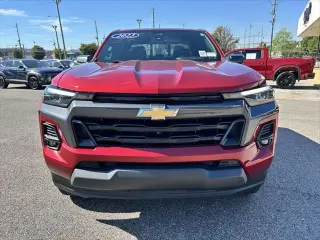 Chevrolet Colorado 2023 4x2 LT Camioneta de tripulación de 5 puertas 5 pies