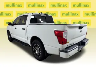Nissan Titan 2023 4x2 SV 4dr Crew Cab 5.6 ft. SB