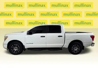 Nissan Titan 2023 4x2 SV 4dr Crew Cab 5.6 ft. SB