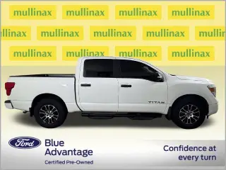 Nissan Titan 2023 4x2 SV 4dr Crew Cab 5.6 ft. SB