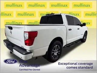 Nissan Titan 2023 4x2 SV 4dr Crew Cab 5.6 ft. SB