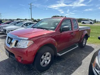 Nissan Frontera 2013 4x4 SV V6 4dr King Cab 6.1 ft. SB Pickup 6M