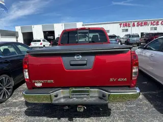 Nissan Frontera 2013 4x4 SV V6 4dr King Cab 6.1 ft. SB Pickup 6M