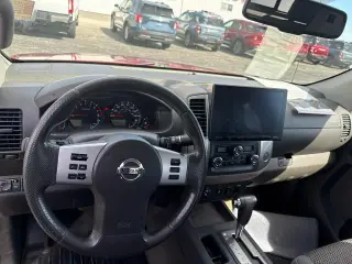 Nissan Frontera 2013 4x4 SV V6 4dr King Cab 6.1 ft. SB Pickup 6M