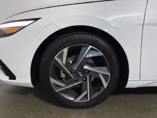 Hyundai ELANTRA 2025 SEL Conveniencia Sedán 4puertas
