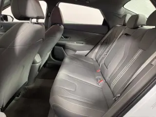 Hyundai ELANTRA 2025 SEL Conveniencia Sedán 4puertas