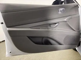Hyundai ELANTRA 2025 SEL Conveniencia Sedán 4puertas