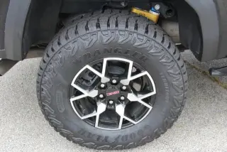 GMC Canyon 2024 4x4 AT4X 4dr Crew Cab 5 ft. SB