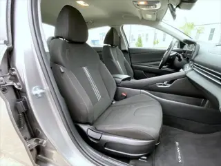 Hyundai ELANTRA 2023 SEL 4dr Sedana