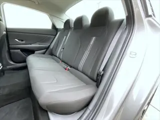 Hyundai ELANTRA 2023 SEL 4dr Sedana