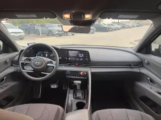 Hyundai ELANTRA 2025 SEL Sport 4dr Sedán
