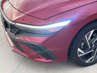 Hyundai ELANTRA 2025 SEL Sport 4dr Sedán