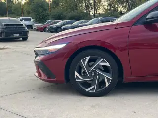 Hyundai ELANTRA 2025 SEL Sport 4dr Sedán