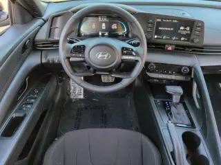Hyundai ELANTRA 2025 SEL Sport 4p Sedana