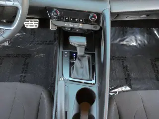 Hyundai ELANTRA 2025 SEL Sport 4p Sedana