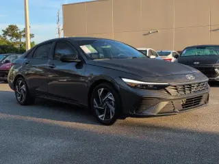 Hyundai ELANTRA 2025 SEL Sport 4p Sedana